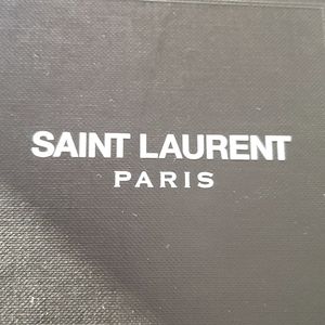 Yves Saint Laurent 110cm Pumps